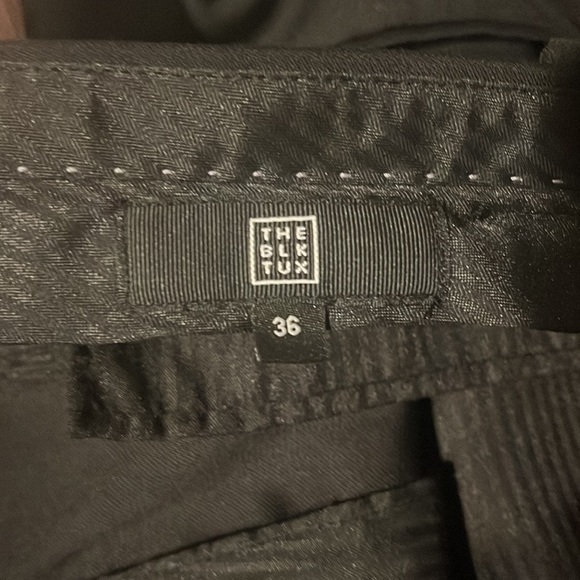 Black tux never worn - Picture 4 of 5